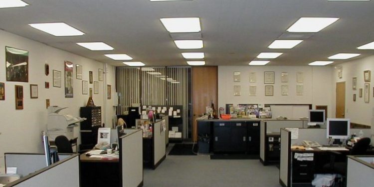 Ekselentët në administratë, çdo vit e më pak të punësuar, në 2021 zunë 1.4% të pozicioneve