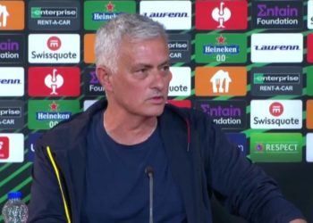 Mourinho: Ne kemi një lojtar shqiptar te Roma, Kumbullën dhe nëse fitojmë ne, edhe shqiptarët do të fitojnë