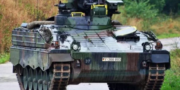 Greqia dërgon tanke në Ukrainë