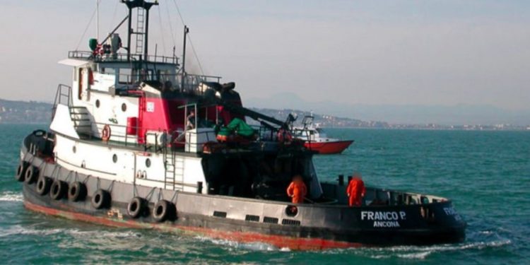 E rëndë/ Mbytet anija e nisur drejt Shqipërisë, 1 i vdekur, 5 të zhdukur