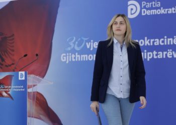 Deputetja e Sarandës tregon pse iu bashkua Kuvendit të Berishës