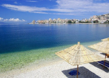 Mbetet mister ngjarja te plazhi i ri në Sarandë, kush e plagosi me thikë në qafë 38-vjeçarin?