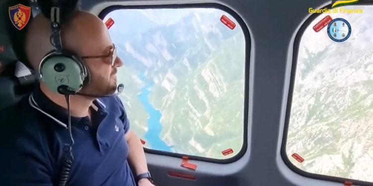 Kultivimi kanabisit, nis kontrolli nga ajri në të gjithë territorin e Shqipërisë (VIDEO)