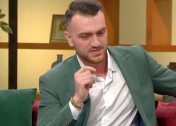 Dikur kamarier, i riu shqiptar tregon si bëri 10 mijë euro në muaj