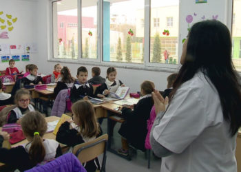 Miratohet struktura e vitit të ri shkollor, shtohet një javë pushim për nxënësit