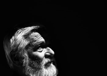 Viktor Zhusti, Ali Pashë Tepelena dhe Bill Gates