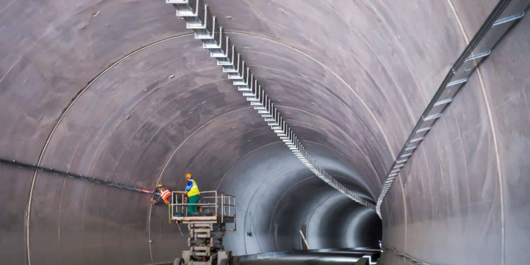 15 vjet për t’u ndërtuar, Rama: Rruga Kardhiq-Delvinë shkurton rrugën drejt Sarandës me 45 minuta