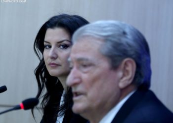 Zëdhënësja e Berishës tregon përplasjet me vjehrrën për shkak të PD: Shpesh herë ka patur dhe nervozizëm, nuk jemi kuptuar dot