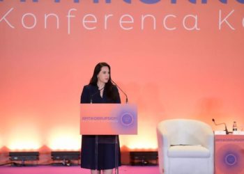 Konferenca anti-korrupsion, Caka: Koha për ta sfiduar, jo intimidim para burokracisë dhe arrogancës së zyrtarëve abuziv