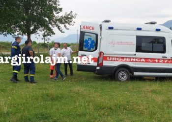 Aksidenti në Gjirokastër, shoferi i kamionit transportohet me helikopter drejt Tiranës në gjendje të rëndë (Emri)