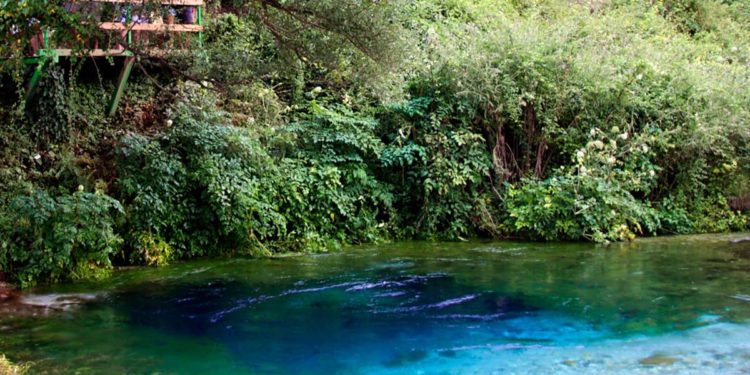 Kumbaro: Këtë vit plazhi në Syrin e Kaltër do të jetë i ndaluar