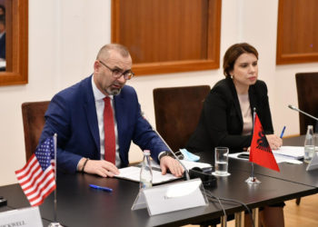 Avokatët në protestë kundër hartës së re gjyqësore