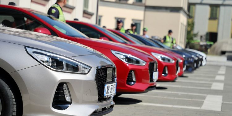 Shoferët duhet të kenë frikë, mbërrijnë në Shqipëri 10 makinat inteligjente, ja çfarë bëjnë nëpër rrugë (VIDEO)