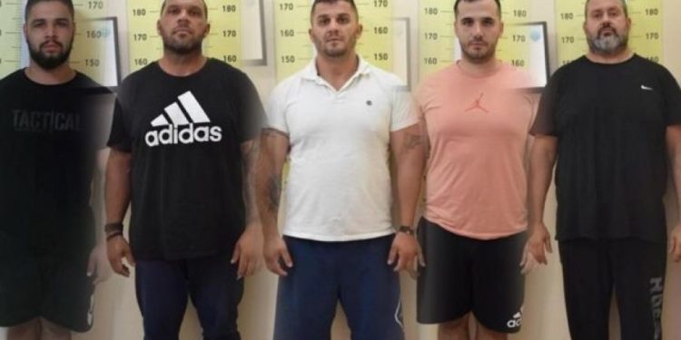 Goditet grupi i fajdexhinjve në Greqi, në pranga edhe dy shqiptarë (FOTO)