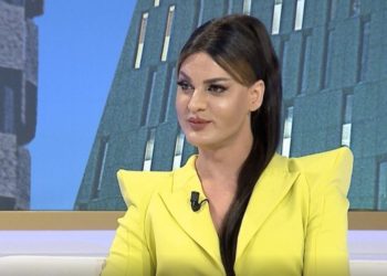 Transgjinorja shqiptare: Unë jam vajzë dy metra… femra për mashkullin rron (FOTO)