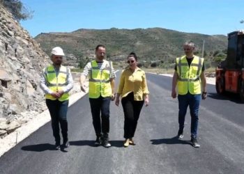 Pjesë e aksit Kardhiq-Delvinë, nis asfaltimi i rrugës Shijan-Ura e Gajdarit. Ja kur do të hapet për qarkullim
