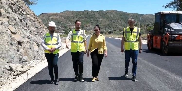 Pjesë e aksit Kardhiq-Delvinë, nis asfaltimi i rrugës Shijan-Ura e Gajdarit. Ja kur do të hapet për qarkullim