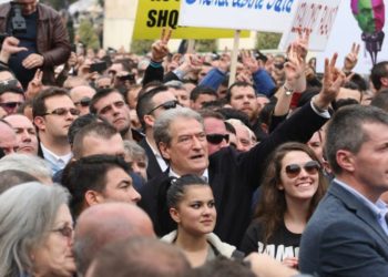 “Përballje me regjimin e Edi Ramës”, njoftohet protesta kombëtare e Sali Berishës