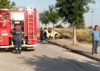 Aksident tragjik në Larisa, treni tërheq zvarrë makinën, ndërron jetë shoferi