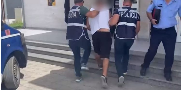 Tentoi të vriste me armë zjarri një person në 1997-ën, arrestohet autori pas kaq shumë vitesh