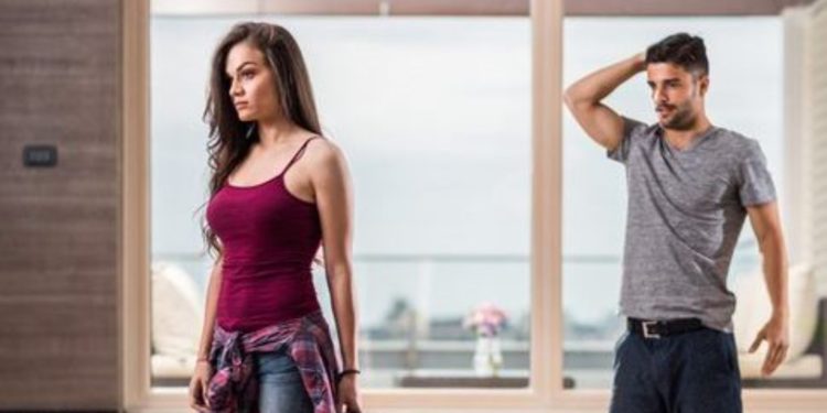 Pse shumë çifte ndahen në verë