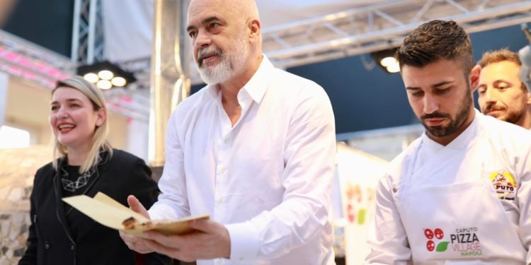 Nikoll Lesi: Me këtë plakun gërdallë që ka përballë, Rama do iki nga pushteti vetëm kur ta marrë Zoti