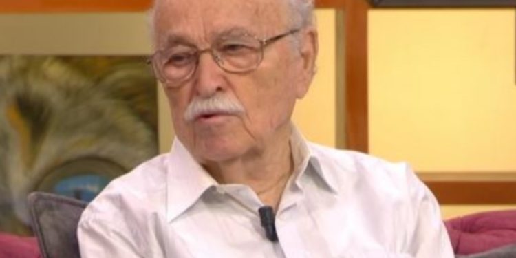 Aleksandër Meksi: Unë jam kryeministri që ngrita 2 herë çmimin e bukës, por nuk u ankua asnjeri