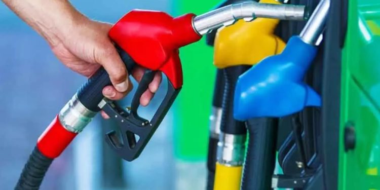 Çmenduri në Shqipëri, bordi e çon çmimin e naftës 258 lekë/litri