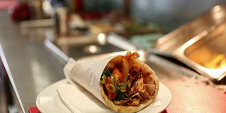 Çmenden çmimet në Greqi, sufllaqet shtrenjtohen me 30%