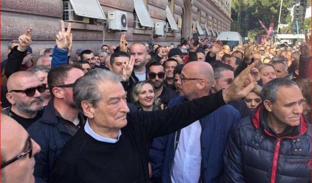 Koha e humbur e shqiptarëve