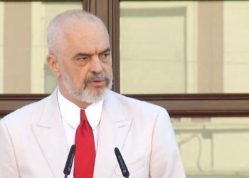 Ngrihet flamuri i BE, Rama: Shqipëria po ngjitet në majën që meriton! Do doja të ishte dhe opozita, por janë në një hendek që bie ndesh me frymën e BE
