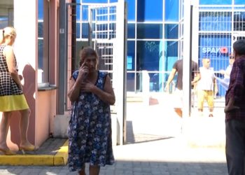 Jeton duke mbledhur kanaçe, por me letra e kanë bërë pronare të një prej kompanive të lidhura me inceneratorët, gruaja shkon vetë në SPAK