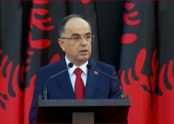 Shqipëria zyrtarisht me President të ri, Begaj: Do të jem shërbëtori juaj