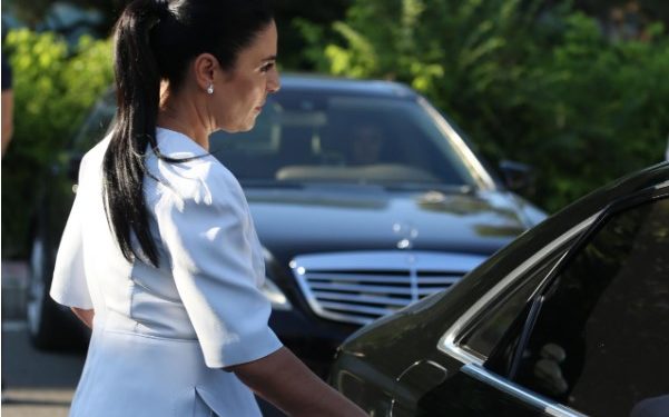 Belinda Balluku sot në Gjirokastë, inagurohet “Traffic Town”