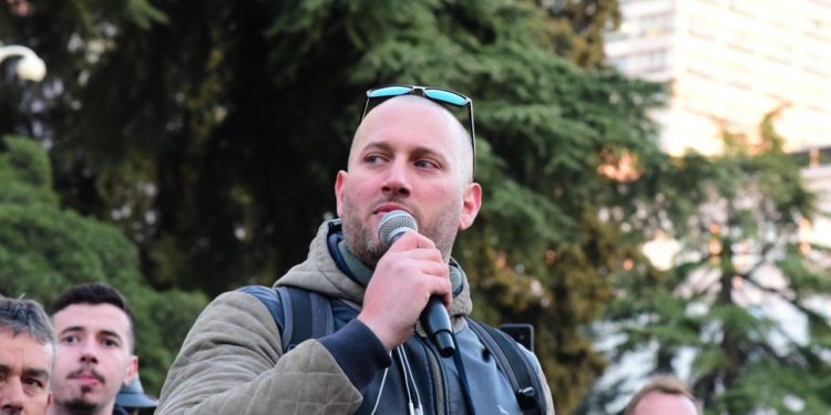 Butrinti me koncension, aktori Florjan Binaj revoltohet me historianin anglez: Antishqiptar që flet kundër trashëgimisë tonë