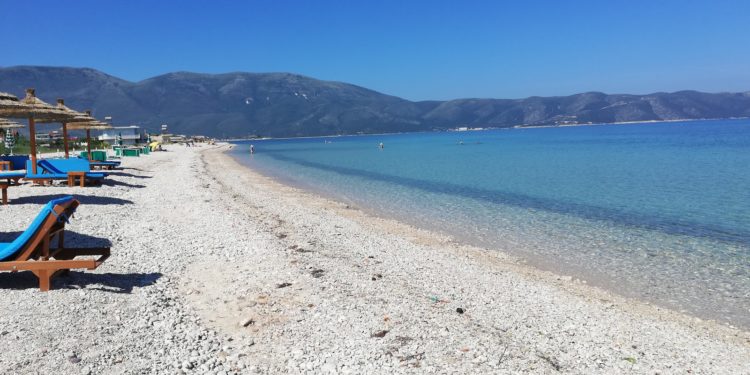 Zhduket turisti gjerman në Orikum, policia nis kërkimet