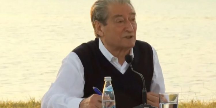 Sali Berisha kërkon falje për ligjin 7501: E di që s’ka qenë i drejtë