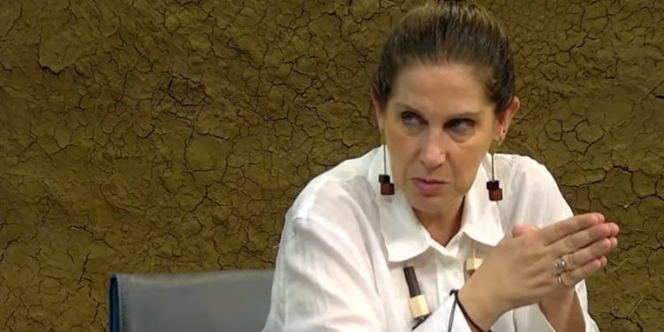 Mirela Kumbaro: Turistët po lënë Greqinë për Shqipërinë!