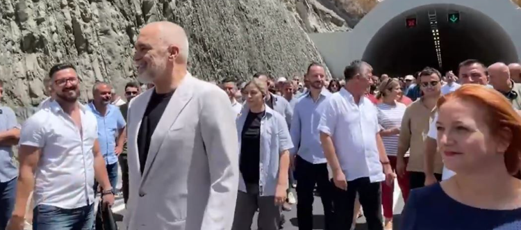 Hapja e rrugës Kardhiq-Delvinë, banorët-Ramës: O komandant, i miri i Shqipërisë