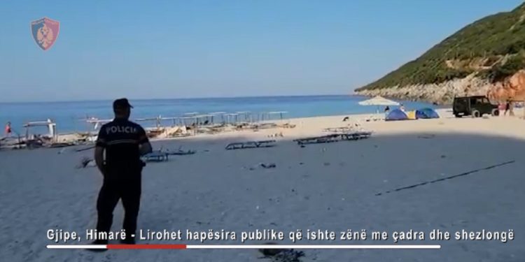 Zaptuan plazhin në Gjipe, nën hetim katër administratorë, hiqen 130 çadra dhe shezlongë