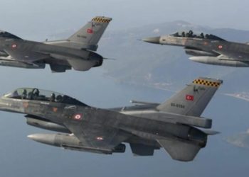 Mediat greke: Avionët turq po na provokojnë