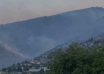 Zjarret në Dropull, vijnë në ndihmë edhe dy avionë nga Greqia