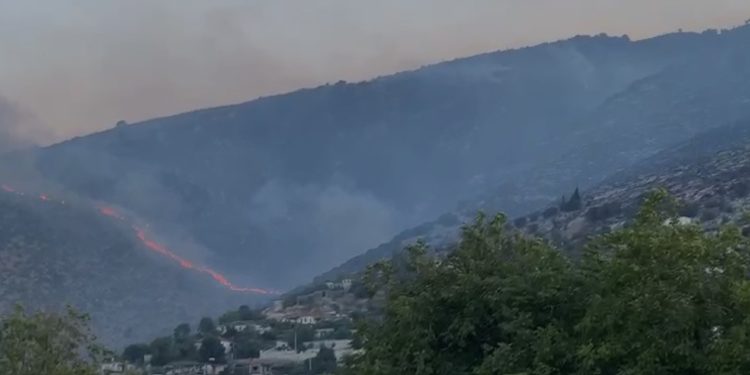 Zjarret në Dropull, vijnë në ndihmë edhe dy avionë nga Greqia
