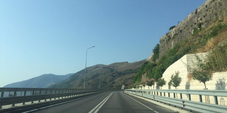 Ilir Meta: 1.5 Km bypass në Tepelenë 23 milionë euro. Hajdutllëk i tmerrshëm!