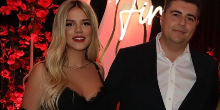 E martuar me nipin e Enver Hoxhës, Rezarta Shkurta: Sa krenare jam për ty, 17 vite bashkë një anije e pamposhtur