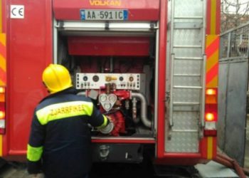 I zoti jetonte në Greqi, shkrumbohet shtëpia në Gjirokastër