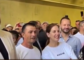 Hapja e rrugës Kardhiq – Delvinë, Rama dhe Ministrat priten me këngë labe