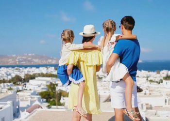 Kryesisht në Greqi e Turqi, shqiptarët po i kalojnë jashtë pushimet, rekordi në korrik