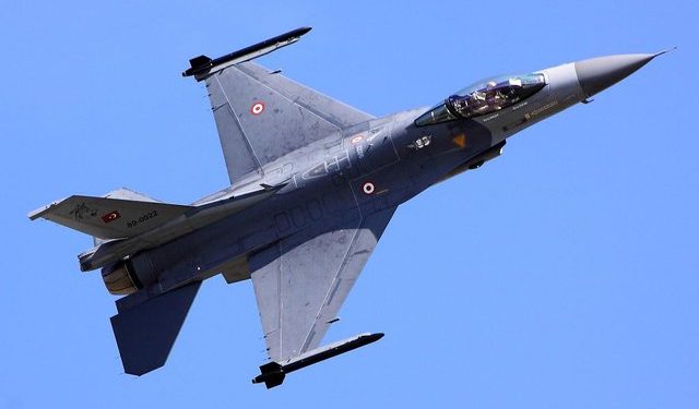 Tensionohet situata: Greqia sulmon avionët e Turqisë gjatë një misioni të NATO-s