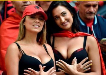 Sa më tepër klithin imamët, aq më shumë i zbulojnë sisët dhe i zvogëlojnë brekët vajzat shqiptare